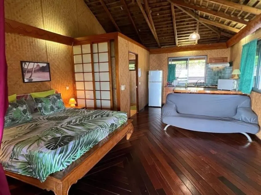 Tehuarupe Surf Studios Haapiti French Polynesia
